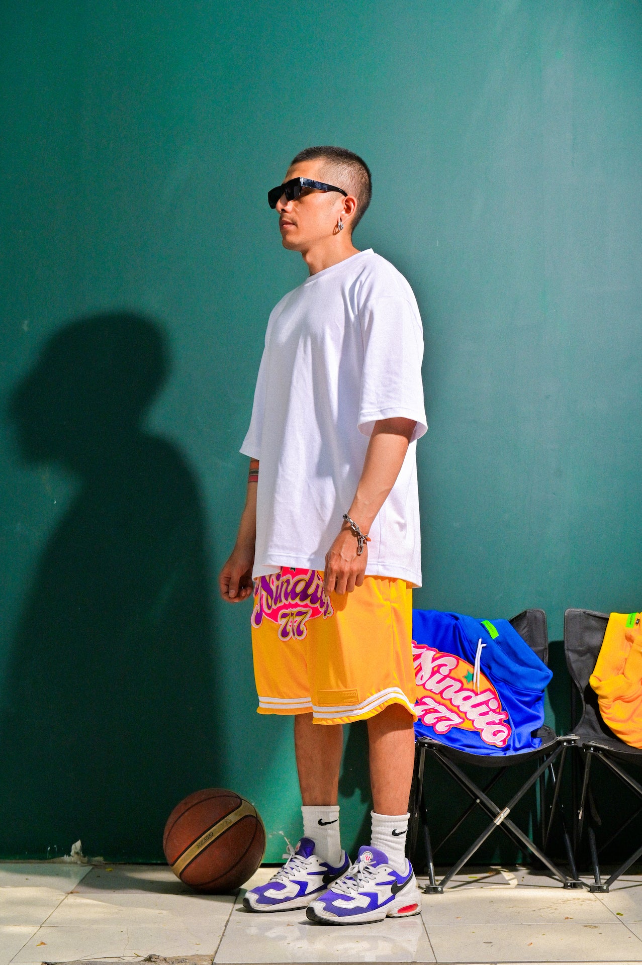HOMETEAM SHORTS IN MUSTARD