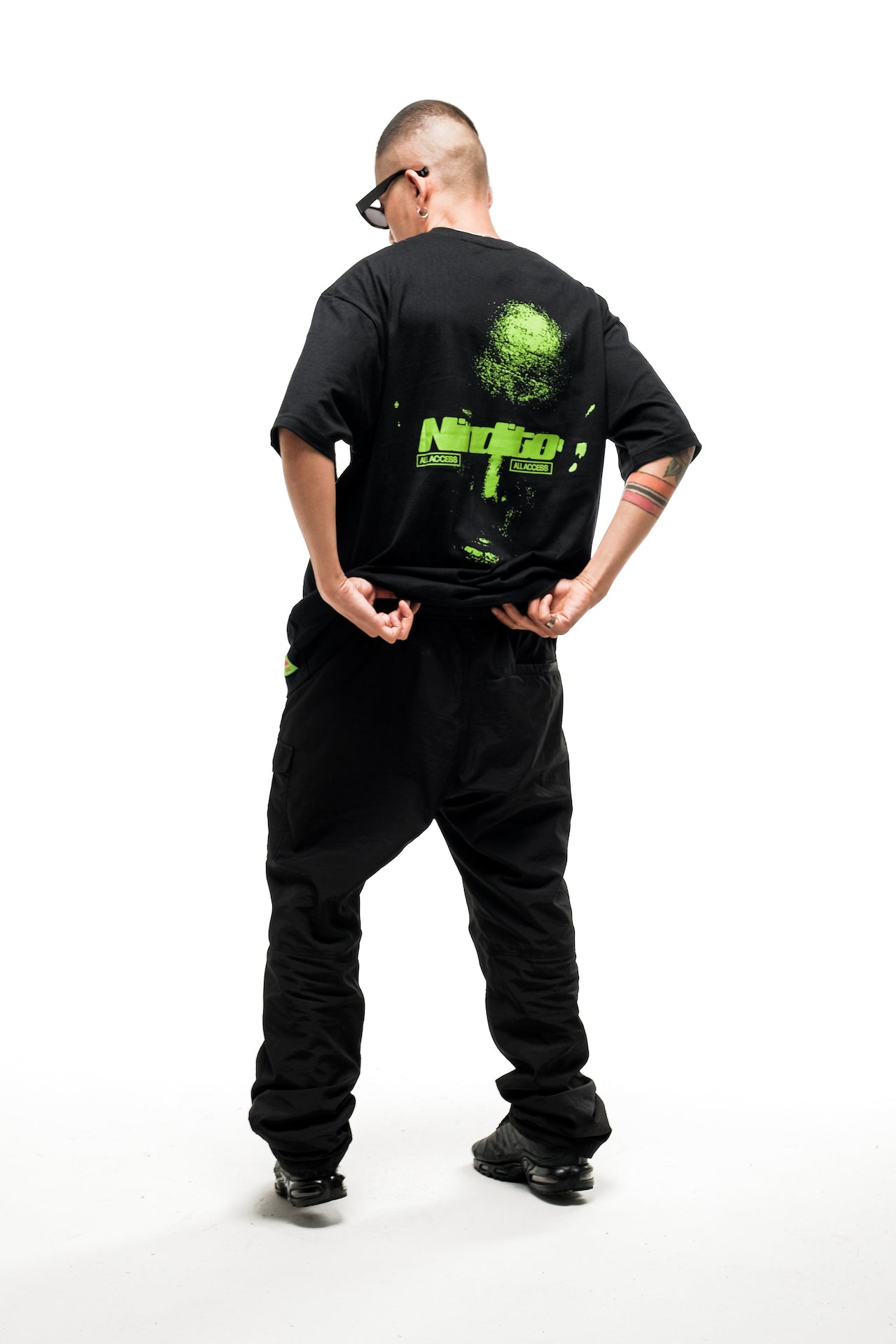 ALL ACCESS Tee in Black